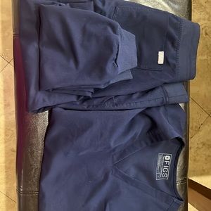 Figs navy jogger set